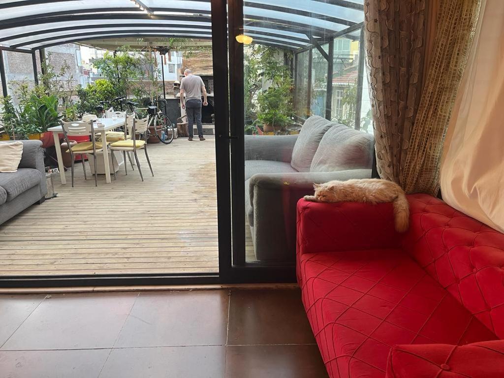 Central Apartment Kadikoy Terrace Bbq Close 2 Block Ferry Bull Metro Nighlife Стамбул Экстерьер фото